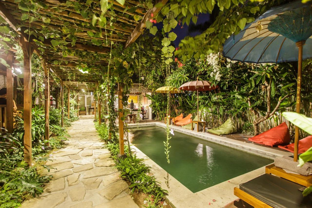 Bening Hut And Spa Seminyak  Exterior photo